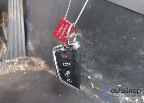 2019 BMW 330I xDrive z USA, uszkodzony, nr VIN 3MW5R7J57K8A05295